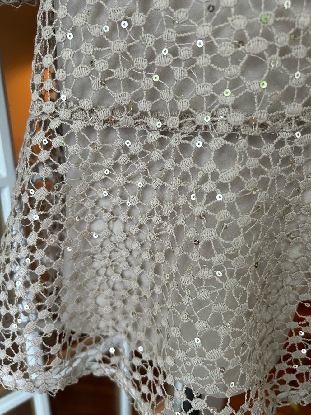 French Connection Nude Caballo Lace Sequined Mini Dress. Sz. 6 - Picture 6 of 15